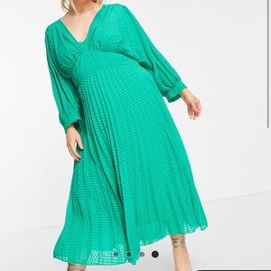 ASOS DESIGN | Curve pleated batwing midi dress